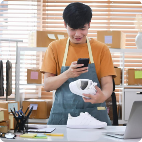 From Offline to Online: Pengembangan Aplikasi Terjangkau untuk Warung, Salon, dan Toko Lokal.